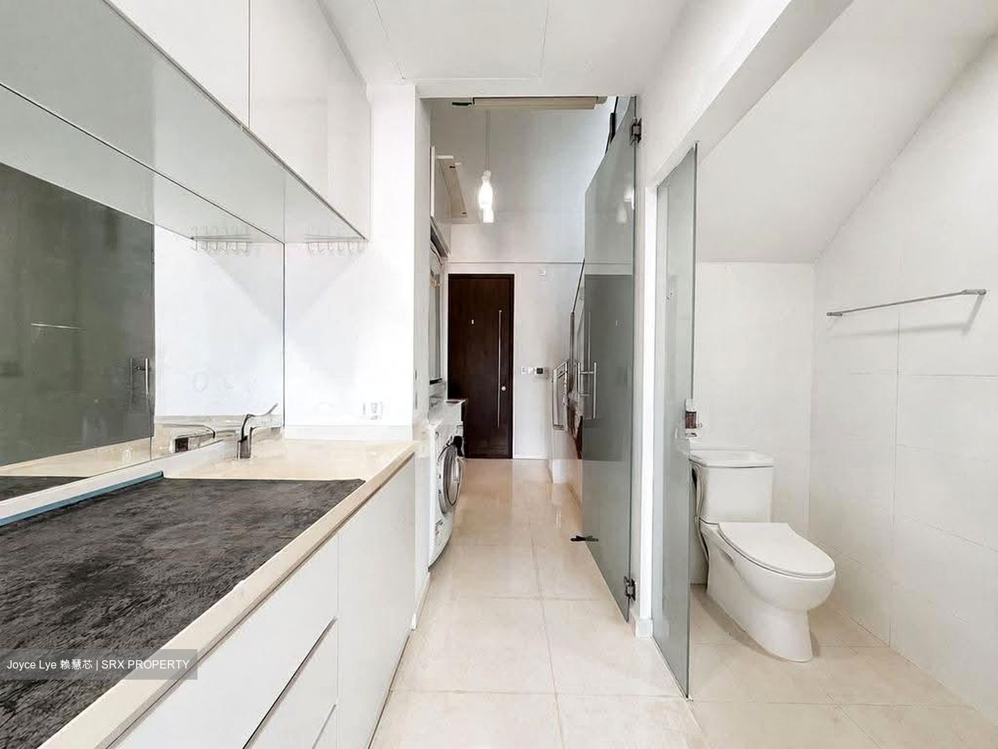 # 1 Loft (D14), Apartment #608424371